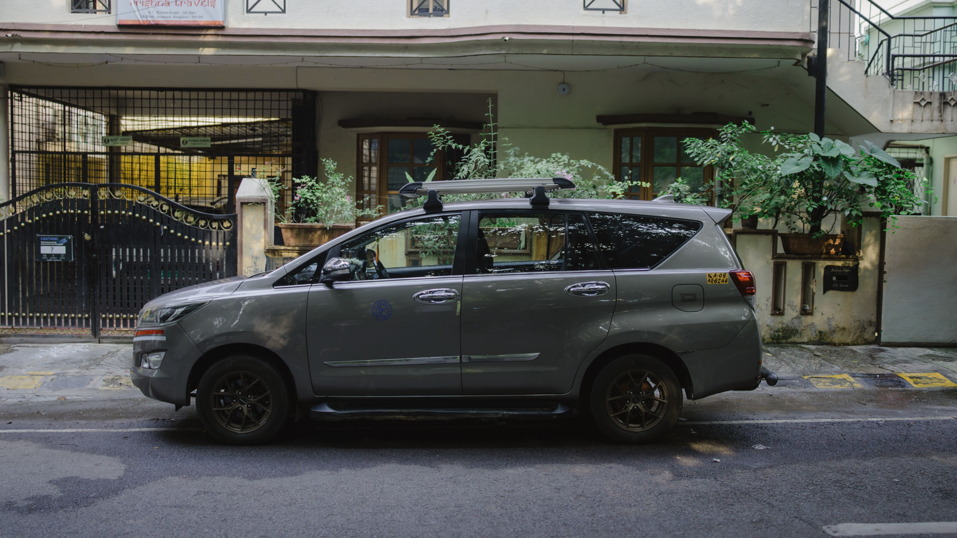 Krishna Travels chauffeur vehicle 1